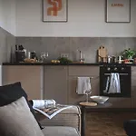Nooqa - 'exklusives Design - Parkplatz, Balkon, Nespresso - 6 Personen - 85qm Appartement Duisburg