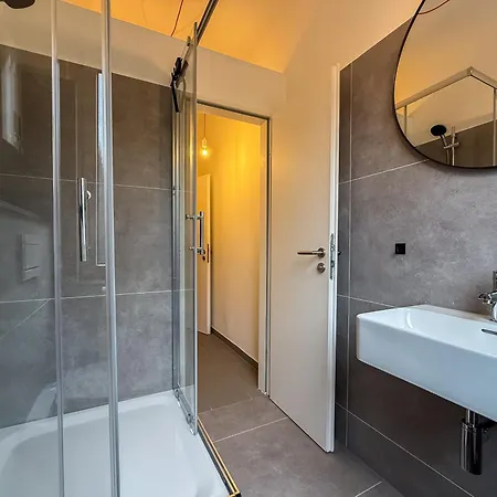 Lägenhet Nooqa! 'exklusives Design - Parkplatz, Balkon, Nespresso - 6 Personen - 85qm