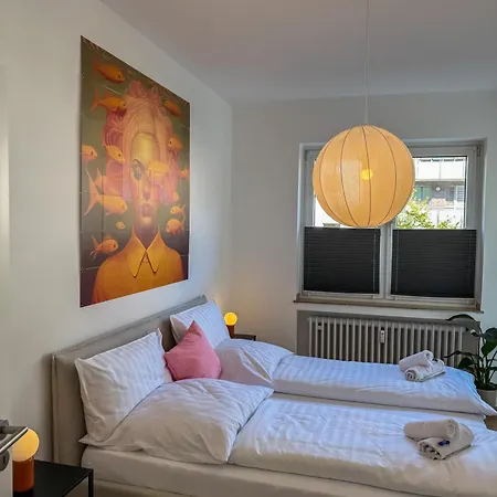 Nooqa! 'exklusives Design - Parkplatz, Balkon, Nespresso - 6 Personen - 85qm Duisburg