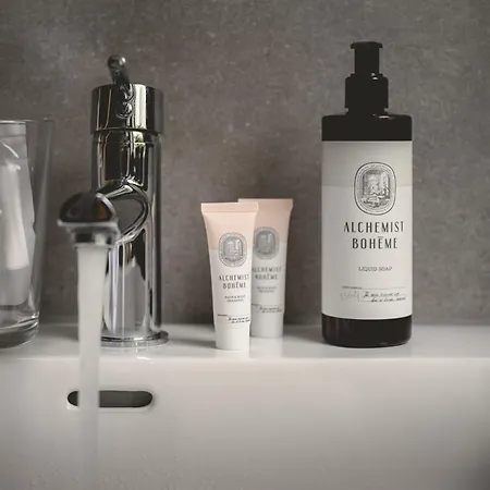 Appartement Nooqa - 'exklusives Design - Parkplatz, Balkon, Nespresso - 6 Personen - 85qm Duisburg