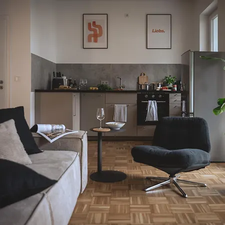 Nooqa - Exklusives Design - Parkplatz, Balkon, Nespresso - 6 Personen - 85qm *