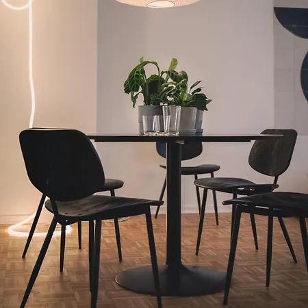 Nooqa - 'exklusives Design - Parkplatz, Balkon, Nespresso - 6 Personen - 85qm Duisbourg