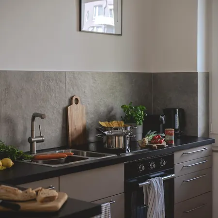 Nooqa - 'exklusives Design - Parkplatz, Balkon, Nespresso - 6 Personen - 85qm Lägenhet