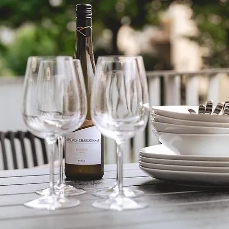 Lägenhet Nooqa - 'exklusives Design - Parkplatz, Balkon, Nespresso - 6 Personen - 85qm