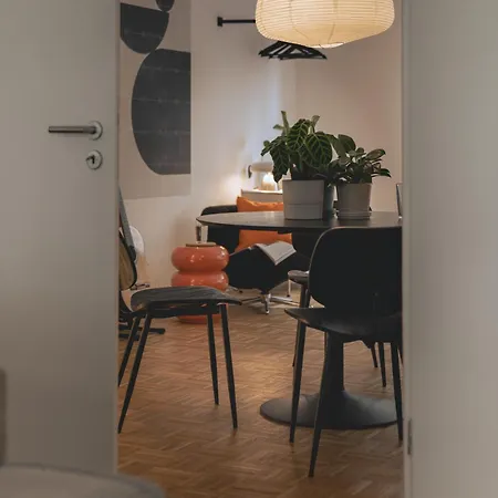 Nooqa - 'exklusives Design - Parkplatz, Balkon, Nespresso - 6 Personen - 85qm Duisburg