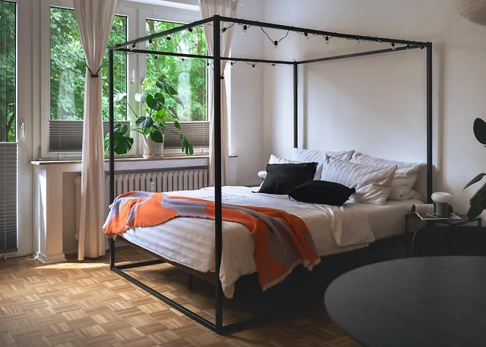 Nooqa - 'exklusives Design - Parkplatz, Balkon, Nespresso - 6 Personen - 85qm Appartement Duisburg