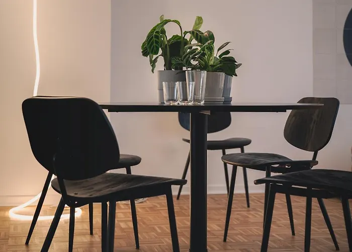 Nooqa - 'exklusives Design - Parkplatz, Balkon, Nespresso - 6 Personen - 85qm Duisburg