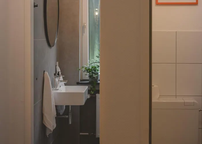 Appartement Nooqa - 'exklusives Design - Parkplatz, Balkon, Nespresso - 6 Personen - 85qm Duisburg